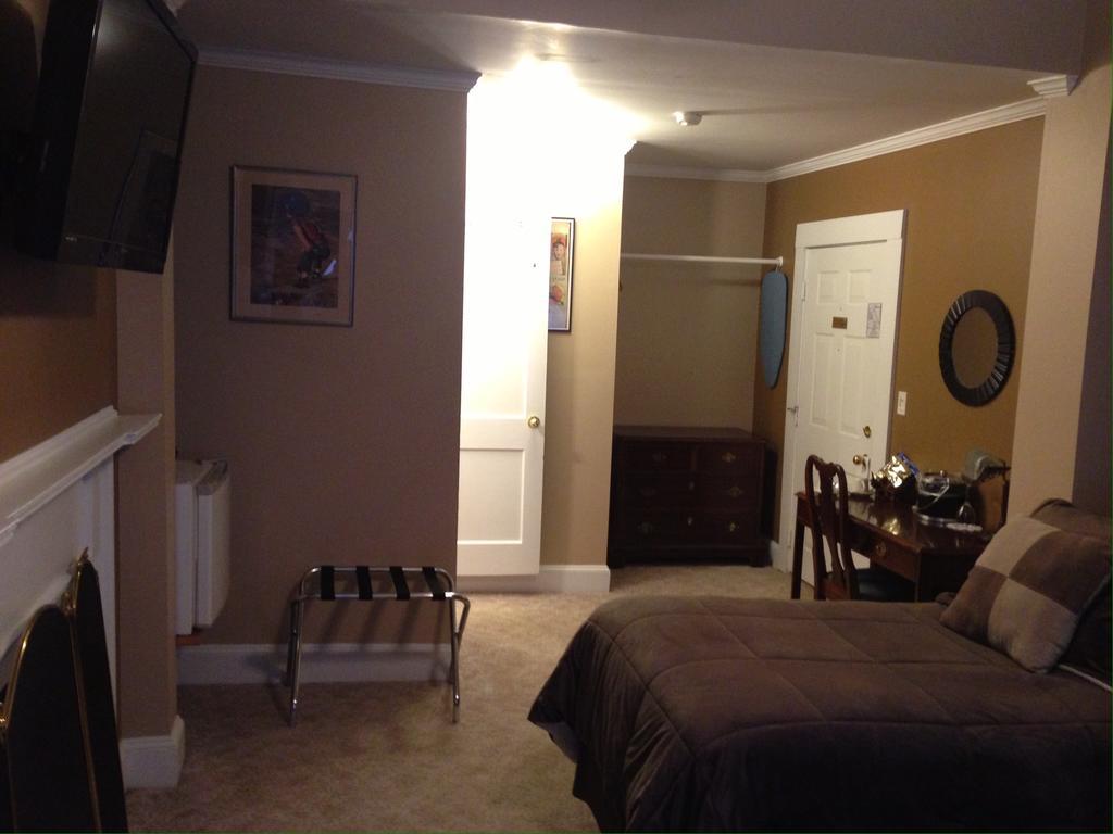 ברייסון סיטי The Tunnicliff Inn מראה חיצוני תמונה